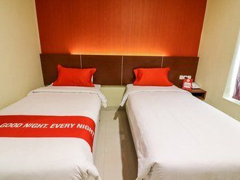 Hotel Nida Racing Center 2*