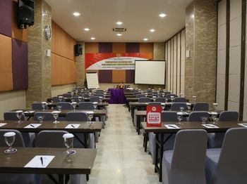 Hotel Nida Racing Center